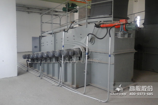 滾軸篩客戶(hù)現(xiàn)場(chǎng)